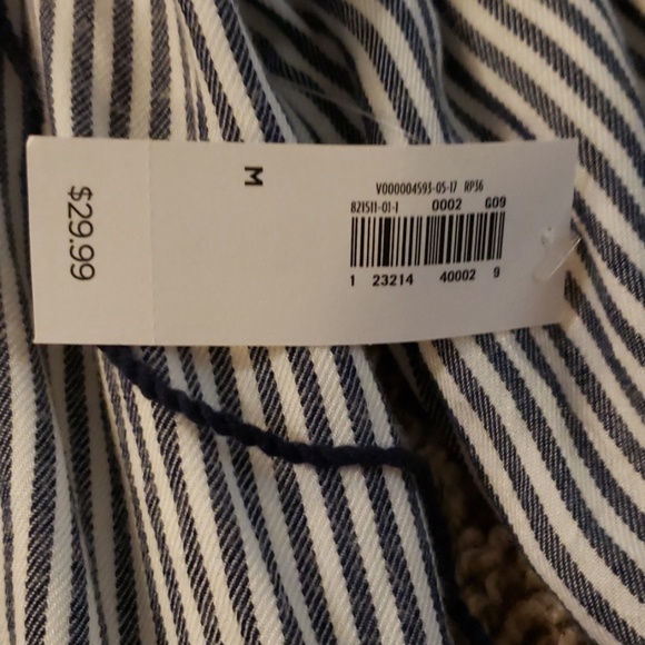 NWT OLD NAVY TOP - Picture 2 of 3